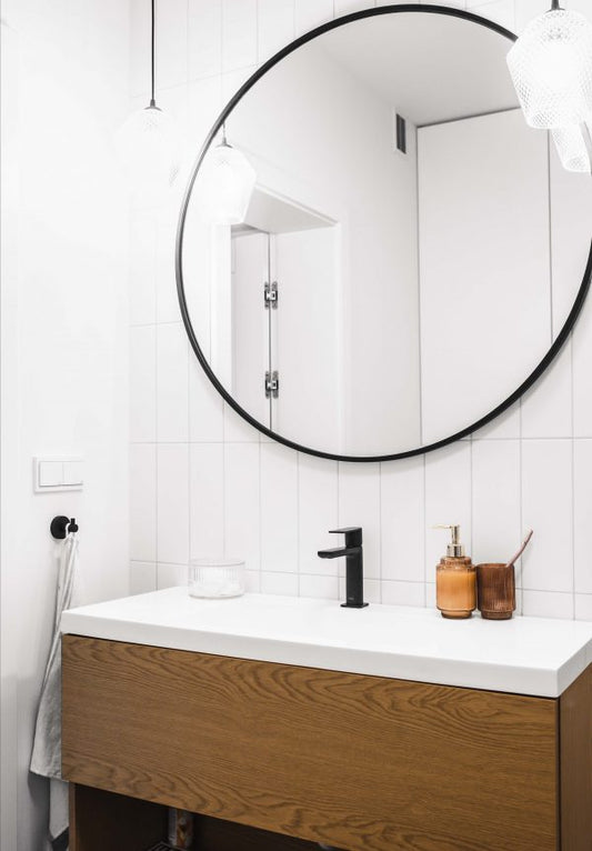 20″ Black Round Mirror